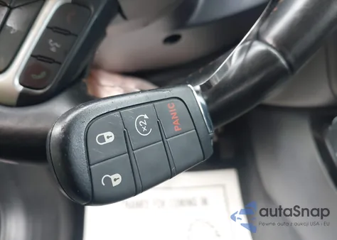 2021 Jeep Compass Limited 4X4 z USA, uszkodzony, nr VIN 3C4NJDCB2MT569349